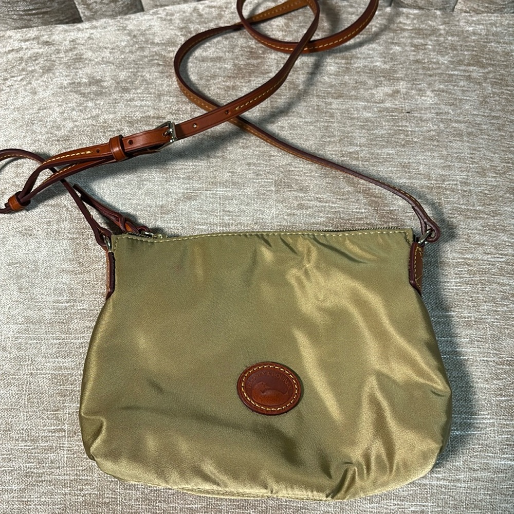 Dooney & Bourke Nylon Khaki Crossbody Pocketbook